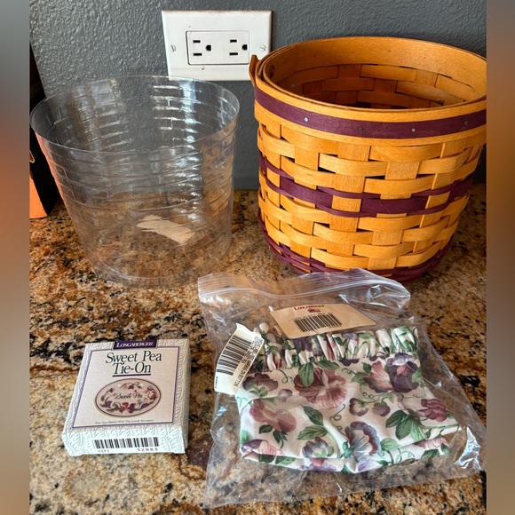 Longaberger NWT RARE vintage 1996 purple weave Sweet Pea Basket combo tie on